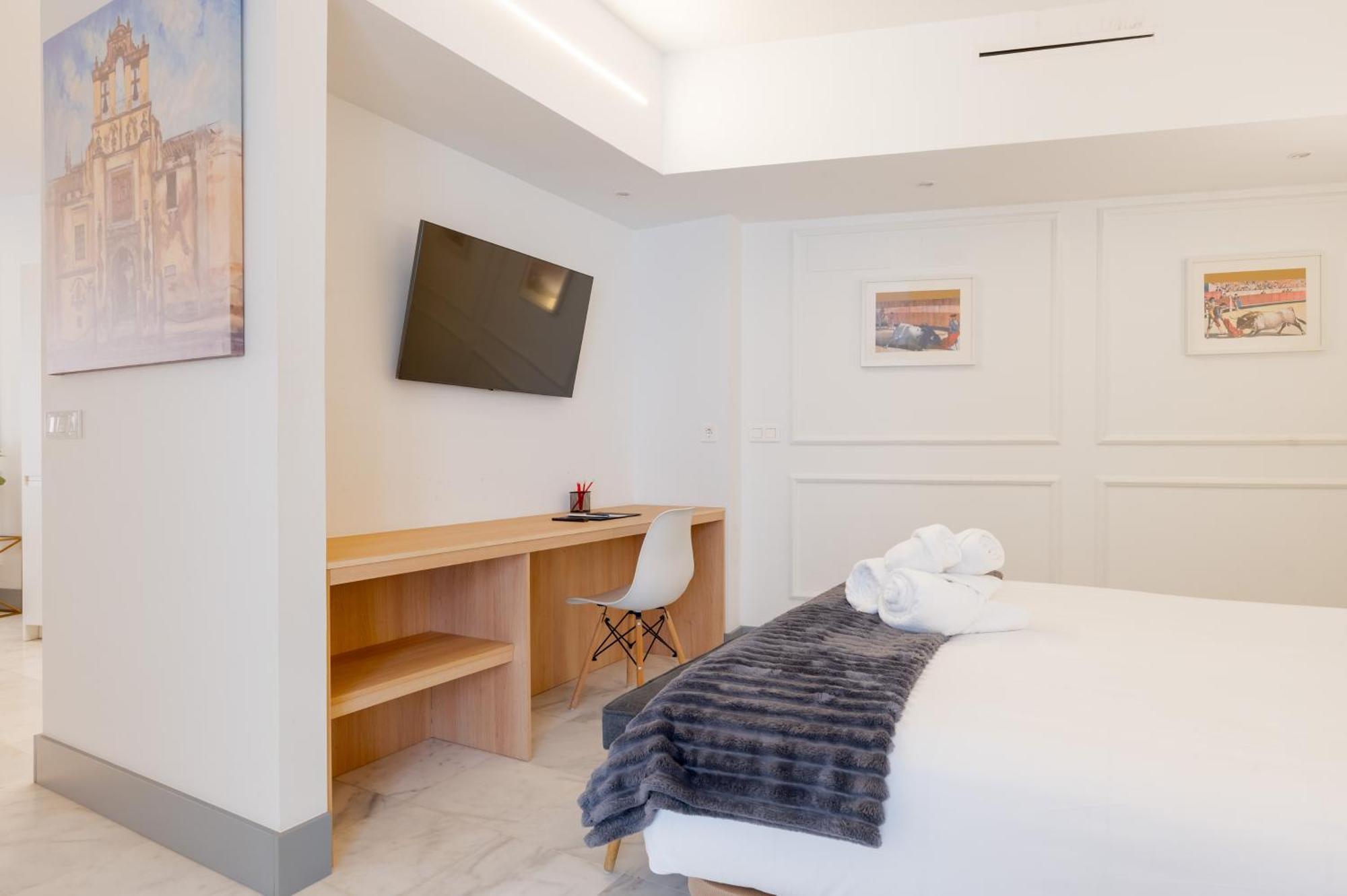 Panther Home Francos Sevilla Buitenkant foto