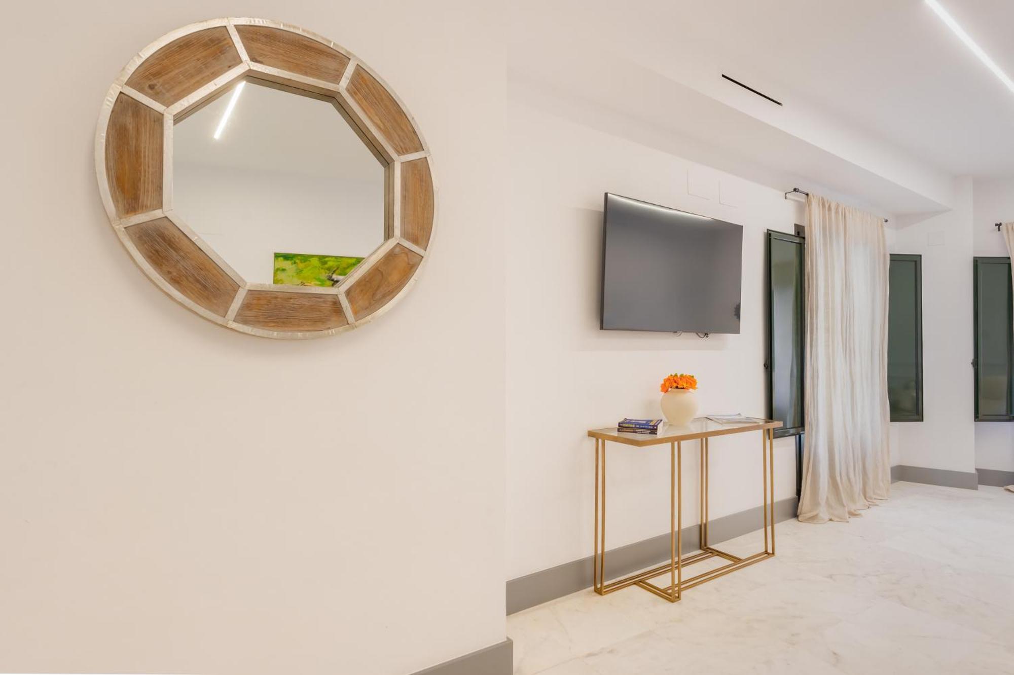 Panther Home Francos Sevilla Buitenkant foto