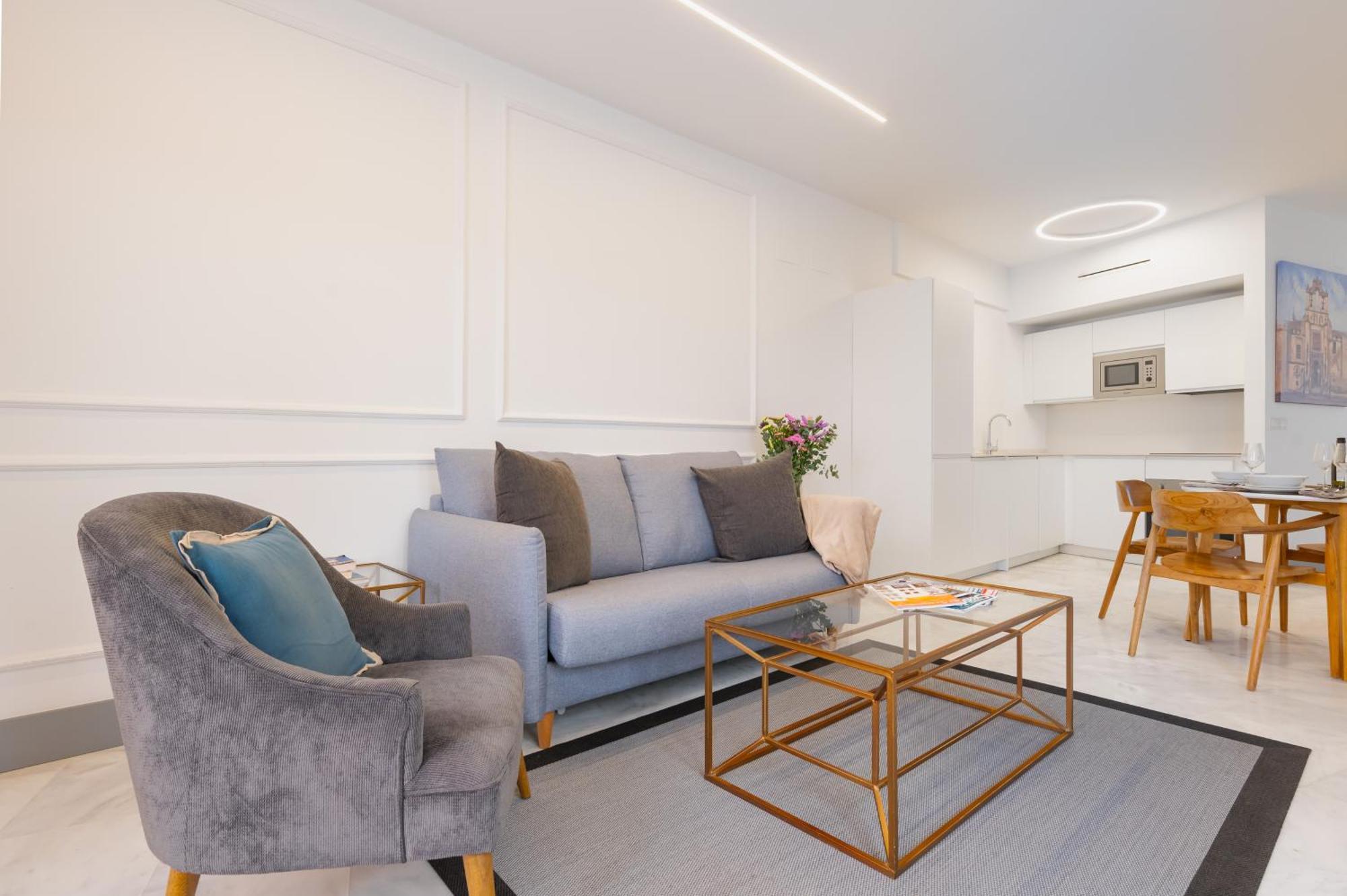 Panther Home Francos Sevilla Buitenkant foto