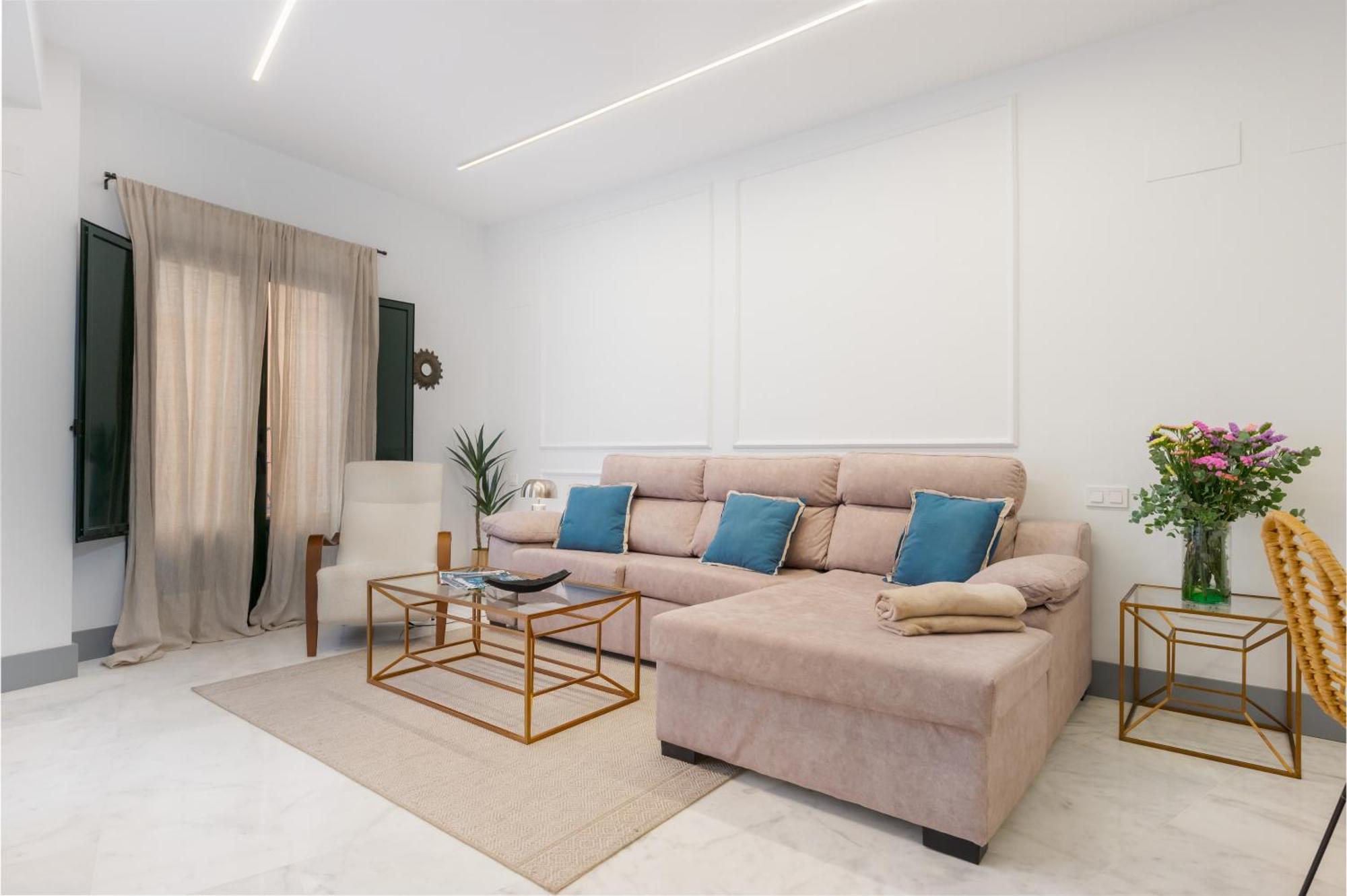 Panther Home Francos Sevilla Buitenkant foto