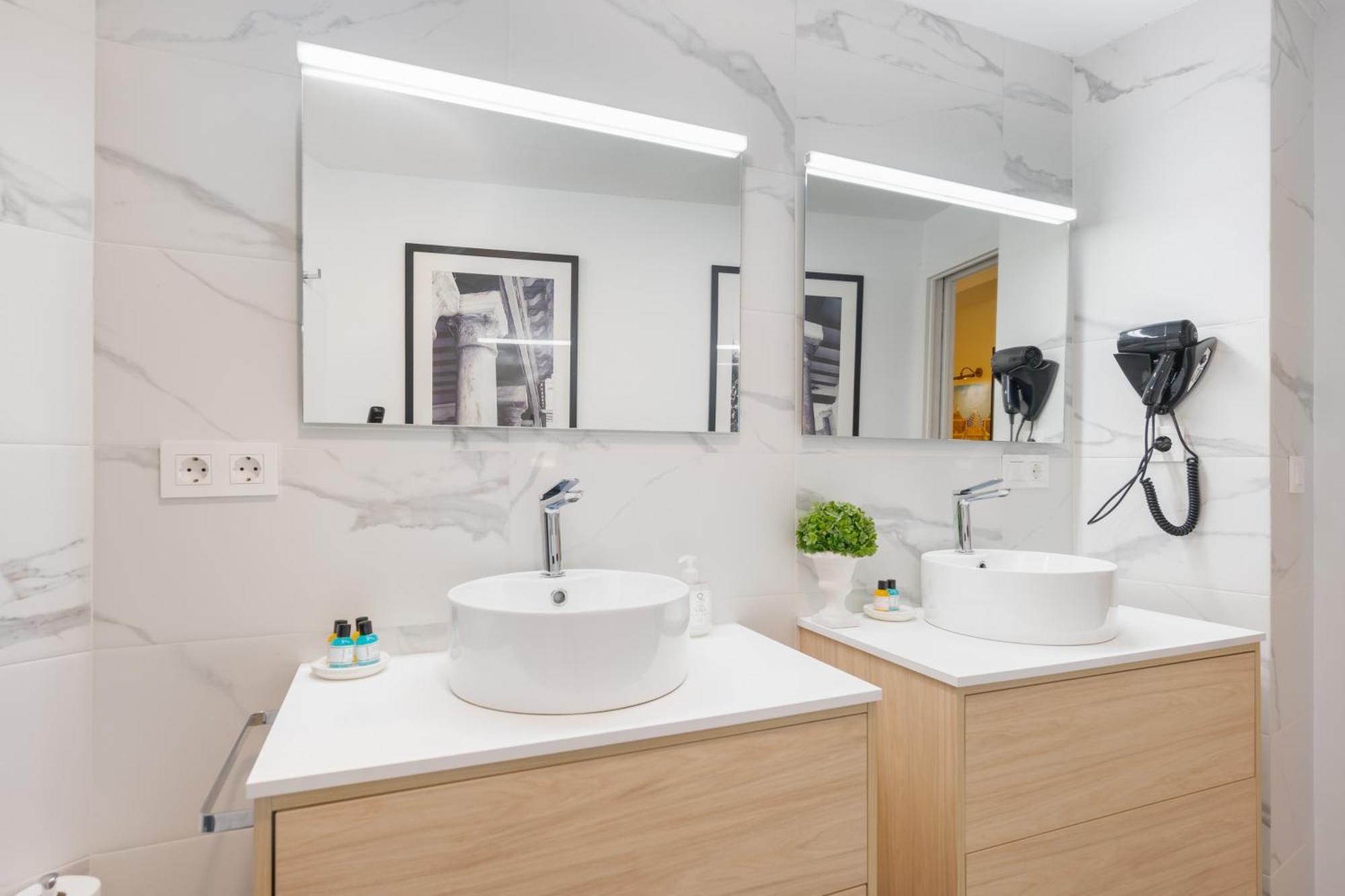 Panther Home Francos Sevilla Buitenkant foto