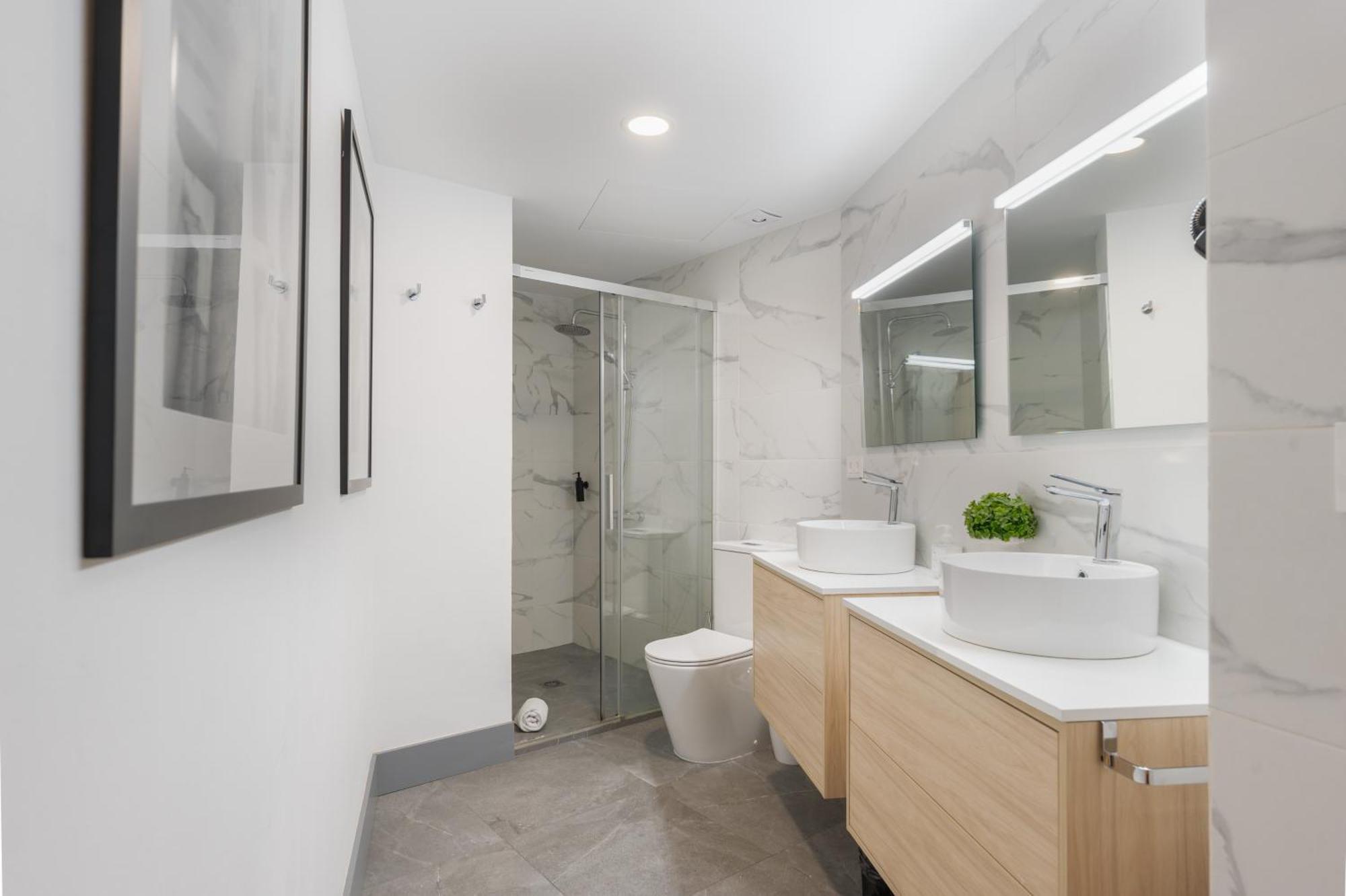 Panther Home Francos Sevilla Buitenkant foto