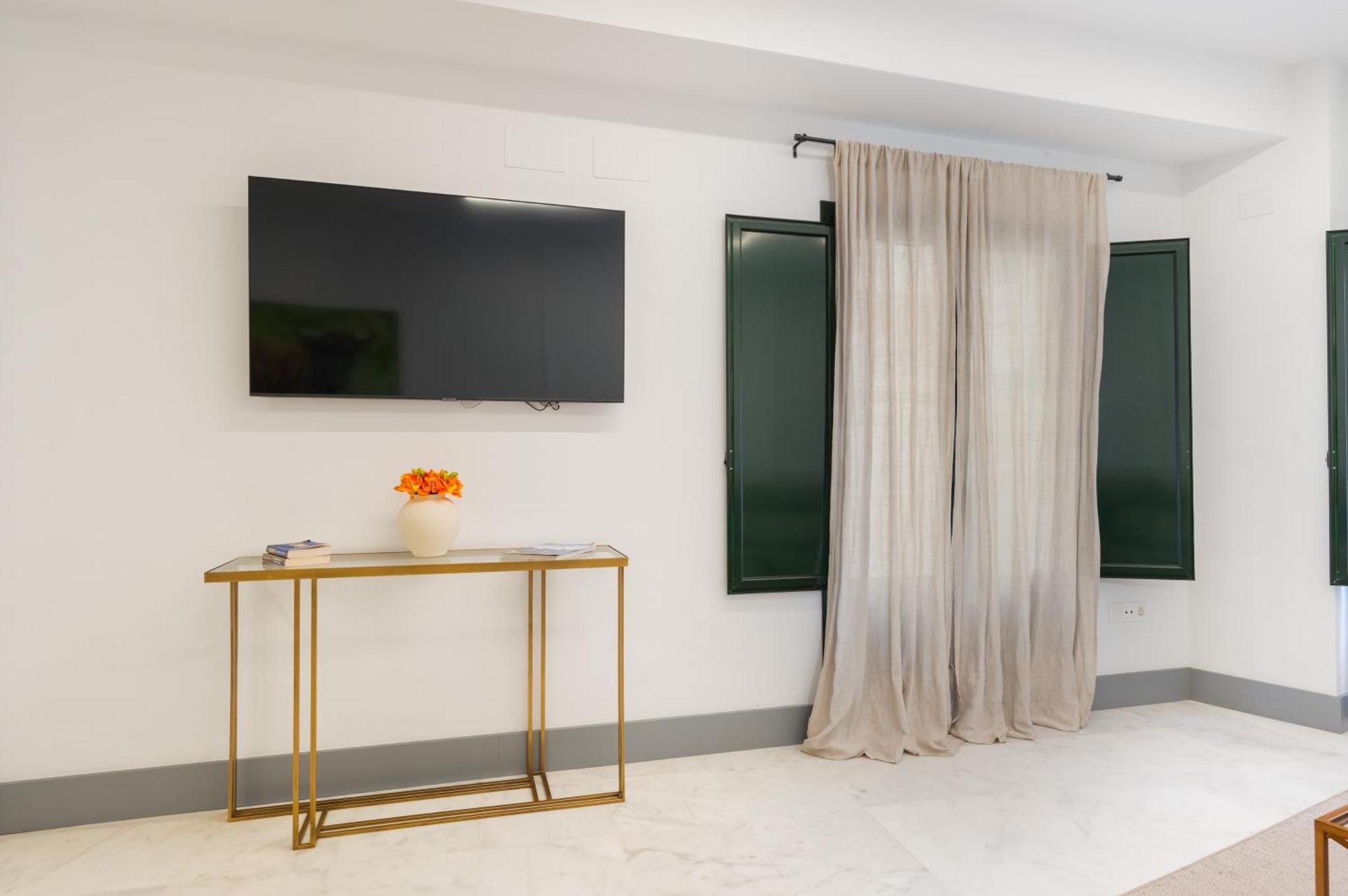 Panther Home Francos Sevilla Buitenkant foto